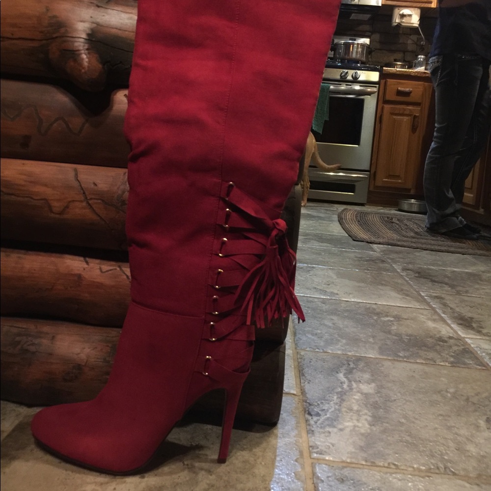 Red Shoe Dazzle Boots 😍💋